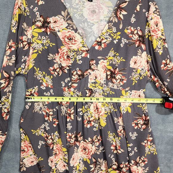 Torrid Babydoll Rayon Crepe Top Torrid Size 00 Floral Gray Peasant Boho Artsy - Picture 8 of 9